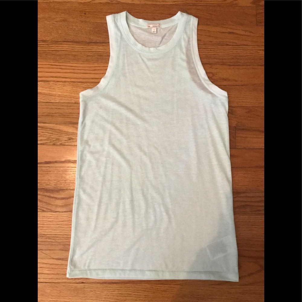 GAP Women’s tank top, very light aqua green